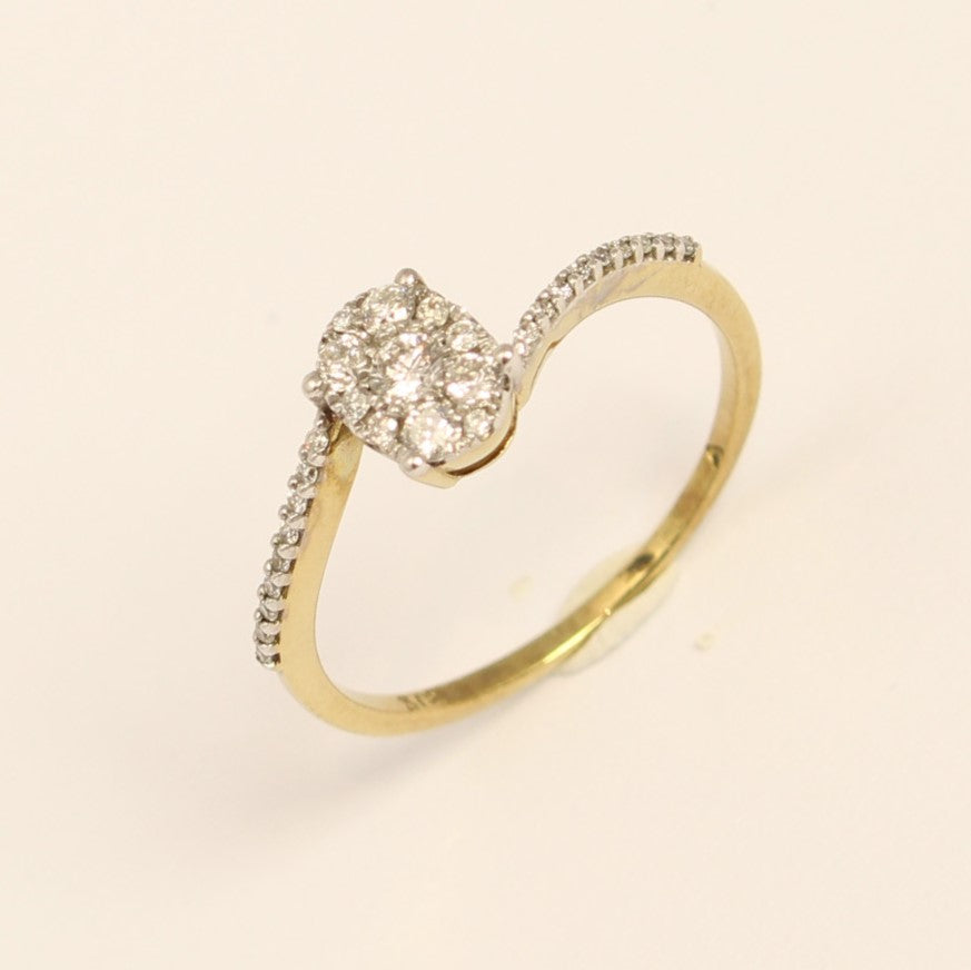 9ct Yellow Gold Diamond Ring