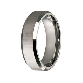 Titanium Bevelled Edge Wedding Ring (7mm)